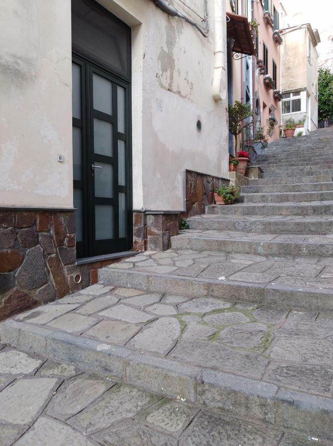 Villa La Casa Sulla Scogliera Massa Lubrense Exterior foto